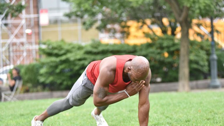 Fhitting Room trainer Troy Brooks shares 5 exercises you can do in a park 8 Trainer Troy Brooks has shared five workouts you can do in a park, and he demonstrated them at the park on W14th Street and 10th Ave. 2. Plank Shoulder Taps: Maintain a high plank position with your hips and shoulders parallel to the ground and your wrist positioned right underneath your shoulder blades. Then lift one hand off the floor to tap the opposite shoulder, and return it back to its original place. Repeat this motion using your other hand.