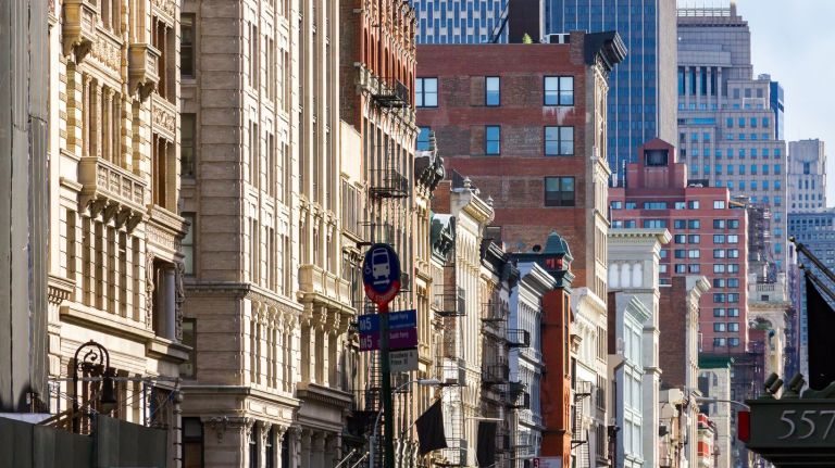 Many renters believe it would be helpful to have comprehensive info on city landlords, a new survey shows. 