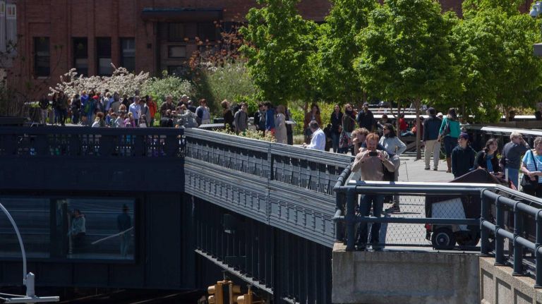 Free fitness classes in NYC parks 4 The High Line park in the Meatpacking District in Manhattan. (May 1, 2013) Photo by Anthony Lanzilote for amNY