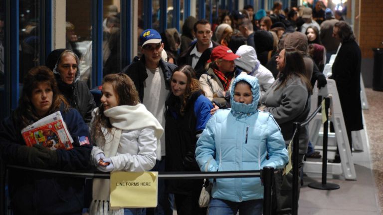 Black Friday is the absolute worst: Here's why 4 Black Friday sales are creeping earlier and earlier, starting on Thursday afternoon and running all through the night. Good luck returning to work on Monday after partying through Thanksgiving Eve, stuffing yourself with turkey on Thursday and then staying up all night.