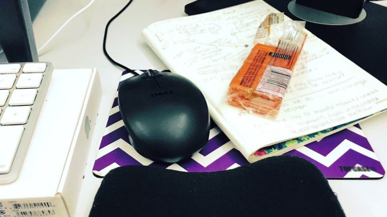 Worst things about co-workers: Gossip, messes, smelly lunches and more 16 There's nothing like returning from a day off to find trash left behind on your desk.