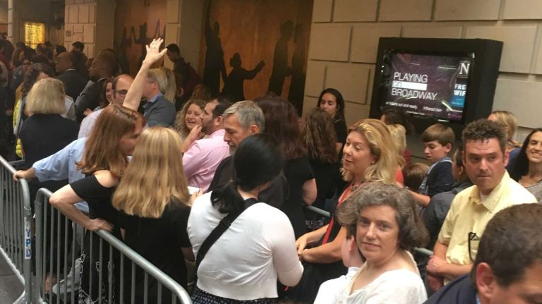 'Hamilton' says goodbye to Lin-Manuel Miranda 25 Fans line up outside the Richard Rodgers Theatre prior to Lin-Manuel Miranda's final show as Alexander Hamilton in the musical