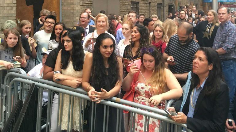 'Hamilton' says goodbye to Lin-Manuel Miranda 26 Fans line up outside the Richard Rodgers Theatre before Lin-Manuel Miranda's final show as Alexander Hamilton in the musical