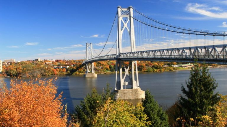 Poughkeepsie, New Paltz and Beacon are ideal for leaf peeping.