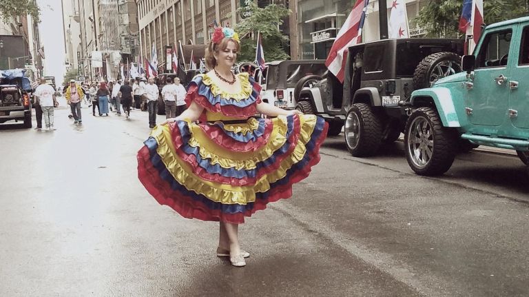 Sara Gonzalez of the Carnaval de Barranquilla en New York prepares for the 61st annual National Puerto Rican Day Parade.