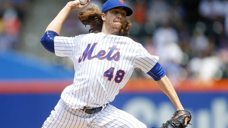 Jacob deGrom of the New York Mets pitches in the second inning against the Chicago White Sox at Citi Field on Wednesday, June 1, 2016.