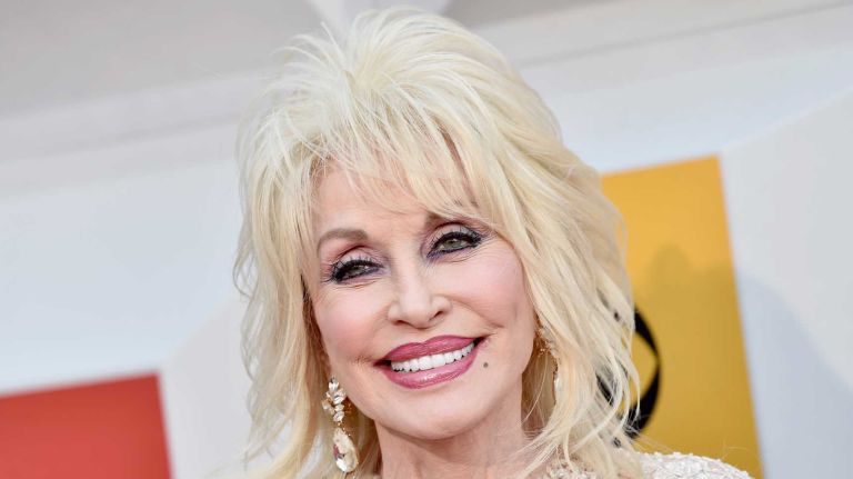 Dolly Parton arrives for the 51st Academy of Country Music Awards at MGM Grand Garden Arena in Las Vegas on Sunday, April 3, 2016.