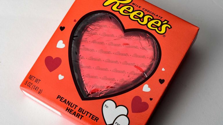 It's good that Valentine's Day comes around only once a year. An entire 5-ounce Reese's Peanut Butter Heart (suggested retail price, $3.99) is 