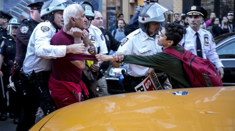 NYC pictures of 2015: Pope Francis, Pizza Rat, Shia LaBeouf, Donald Trump and more 26 Police make arrests during an anti-police protesters rally in Union Square on April 29, 2015, following the death of Freddie Grey in Baltimore.