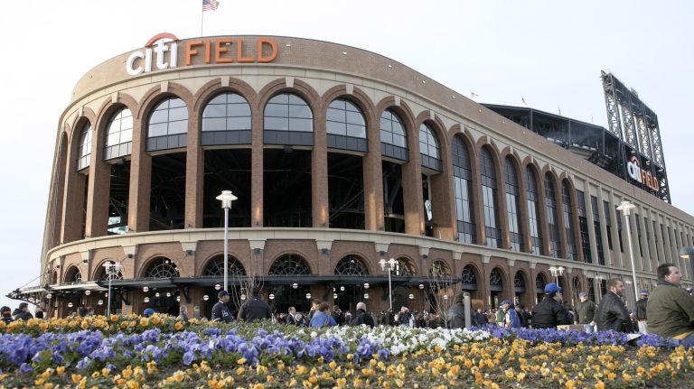 Mets holding hurricane relief drive at Citi Field 1 The Mets are hosting a drive for the victims of Hurricanes Harvey and Irma at Citi Field, starting Tuesday, September 19, 2017.
