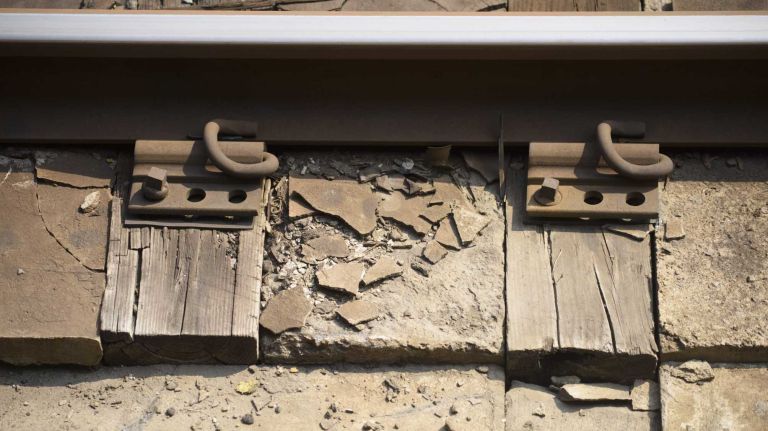 A state of disrepair is visible at the 7 train 52 Street-Lincoln Avenue subway station in Queens, on Wednesday, September 02, 2015. An analysis by the Citizen Budget Commission found that the 52 Street-Lincoln Avenue subway station was one of the worst stations because it has 'components' in disrepair, such as platforms and stairs.