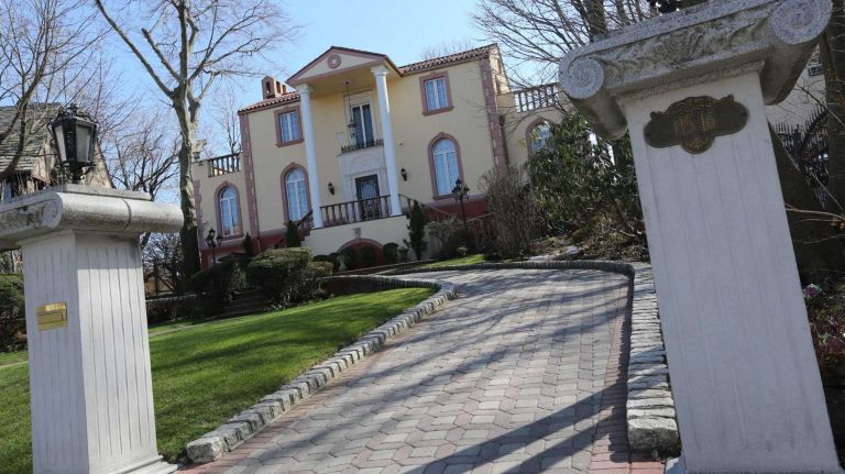City Living: Kew Gardens photos 32 A house at 115-16 Grosvenor Rd. in Kew Gardens, Queens, Monday, April 13, 2015