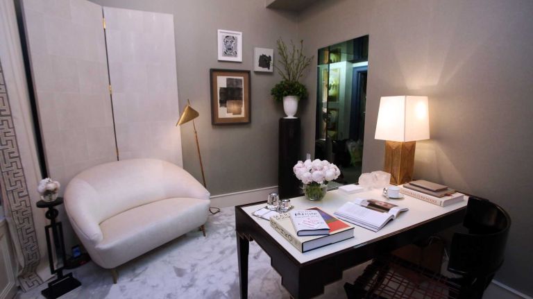 NY Holiday House Show 23 Manhattan-based Kapito Muller Interiors' office.