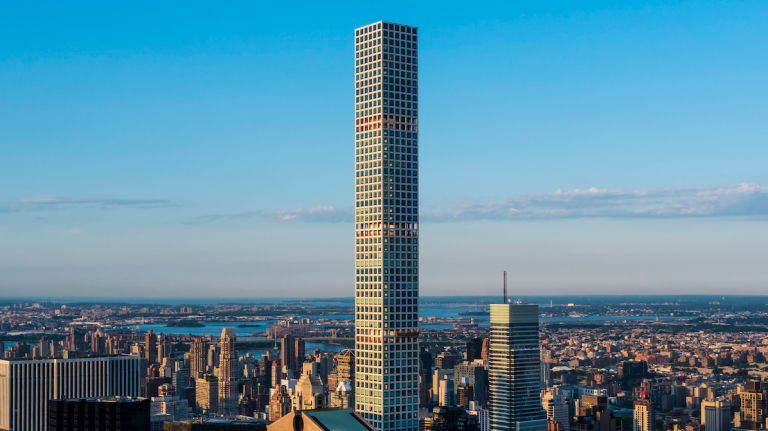 The tower at 432 Park Ave. topped out at 1,396 feet on Oct. 14, 2014, making it the tallest residential building in the Western Hemisphere. At that height, 432 Park Ave. is now taller than the Empire State Building and taller than One World Trade Center without its spire. The cornerstone of the city's new 