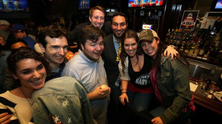 'How I Met Your Mother' finale party at McGee's 10 Fans from all over gathered at McGee's pub in Manhattan to watch the