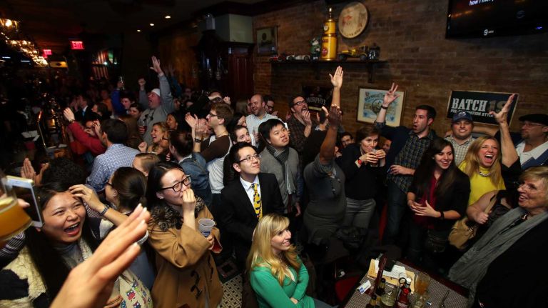 'How I Met Your Mother' finale party at McGee's 14 Fans watch the