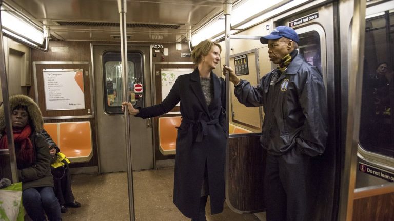 Celebrities riding the subway in New York City 6