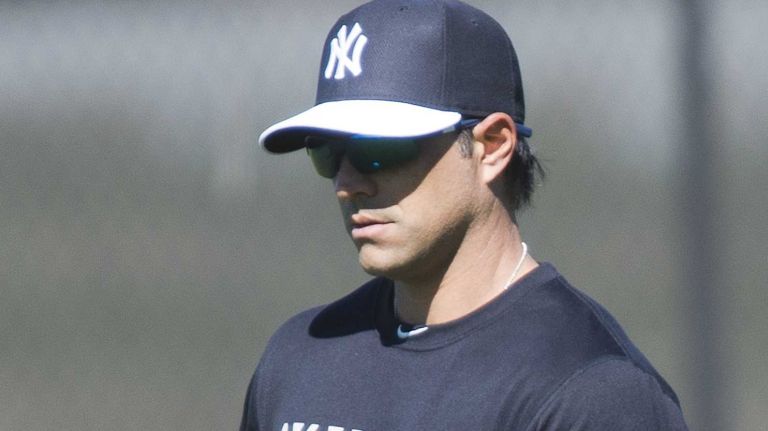 Yankees' Brian Roberts works out on the morning of Tuesday, Feb. 18, 2014.