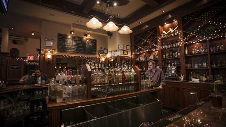 The Houndstooth Pub.