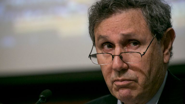 De Blasio’s MTA board member nomination goes to Carl Weisbrod 1 Carl Weisbrod, former director of the New York City Department of City Planning, has been nominated to the MTA board by Mayor Bill de Blasio. Above, Weisbrod attends a meeting of the New York City Planning Commission at the Museum of the Native American in Manhattan on Dec. 16, 2015.