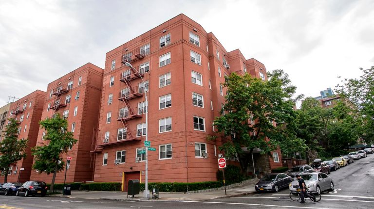 New York City doesn't have official numbers tracking affordable housing units, so it's hard to say whether Mayor Bill de Blasio's efforts to create more units are working.