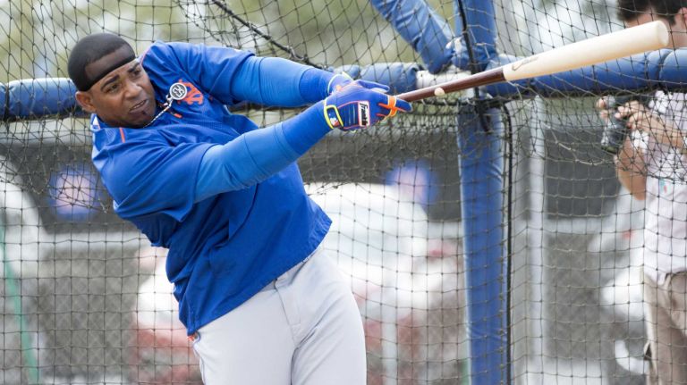 New York Mets outfielder Yoenis Cespedes takes batting practice during a spring training workout on Sunday, Feb. 21, 2016 in Port St. Lucie, Fla.