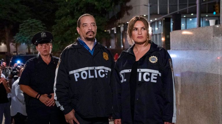 Ice T stars as Odafin "Fin" Tutuola and Mariska Hargitay&nbsp;as Olivia Benson&nbsp;in "Law and Order: SVU."&nbsp;