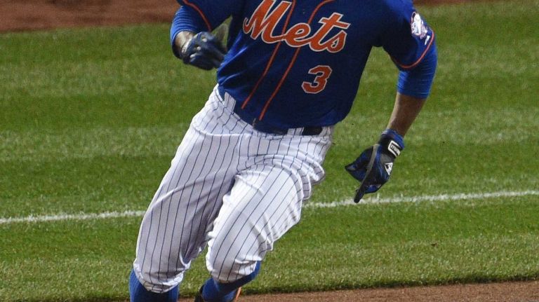 World Series Game 5: Mets vs. Royals 173 New York Mets rightfielder Curtis Granderson rounds first base on his solo home run during Game 5 of the World Series against the Kansas City Royals at Citi Field on Sunday, Nov. 1, 2015.
