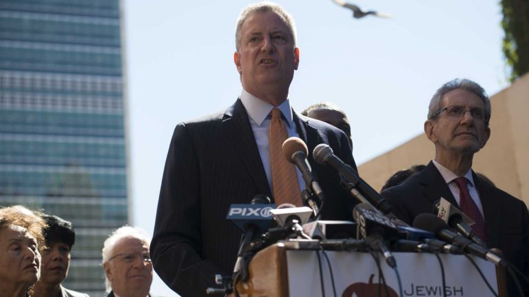 Democratic mayoral candidate Bill de Blasio speaks during a news conference organized by the Jewish Community Relations Council of New York. (Sept. 23, 2013)