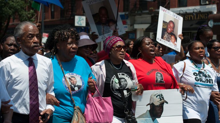 Eric Garner timeline: Tension, reform and where the case stands now 25 Federal prosecutors began presenting evidence to a grand jury in an effort to determine whether or not Garner's civil rights were violated. But recently things have stalled as prosecutors are at odds on how, or if, to proceed with the case, according to The New York Times.