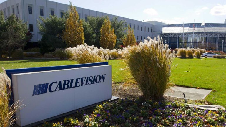 Top companies on Long Island in 2014 11 Cablevision Systems Corp. reported sales of $6,460,946,000 in 2014, placing it as the second-ranked Long Island-based public company.