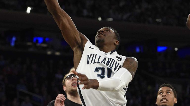\Villanova Wildcats guard Dylan Ennis sinks a layup against the Xavier Musketeers during the final game of the Big East basketball tournament at Madison Square Garden on Saturday, March 14, 2015.