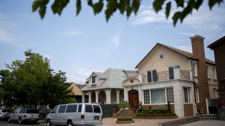 A residential neighborhood at Beaumont Street between Oriental Boulevard and Hampton Avenue at Manhattan Beach, New York on June 8, 2015. ?By Yeong-Ung Yang