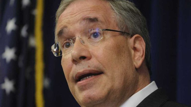 MTA’s Access-A-Ride service critiqued in audit from City Comptroller Scott Stringer 1 New York City Comptroller Scott Stringer says the MTA's Access-A-Ride service is unreliable.