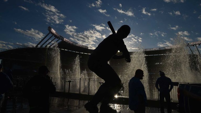 World Series Game 2: Mets vs. Royals 69 The statue of George Brett out in centerfield during Game 2 of the World Series against the Kansas City Royals at Kauffman Stadium on Wednesday, Oct. 28, 2015.