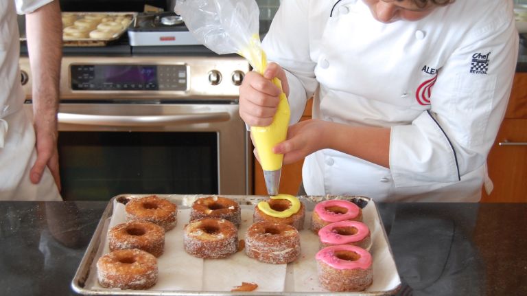Dominque Ansel teaches MasterChef Junior winner Alexander Weiss to make Cronuts at home. The DIY Cronut recipe is featured in Ansel's just-released cookbook 