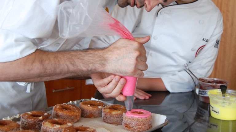 Dominque Ansel teaches MasterChef Junior winner Alexander Weiss to make Cronuts at home. The DIY Cronut recipe is featured in Ansel's just-released cookbook 