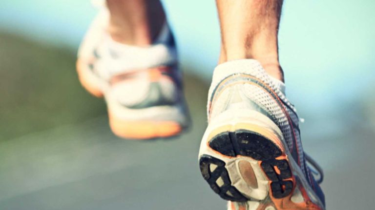 Larry Schwartz of Aetrex on how to find the right running shoe 1 June 4 is National Running Day.