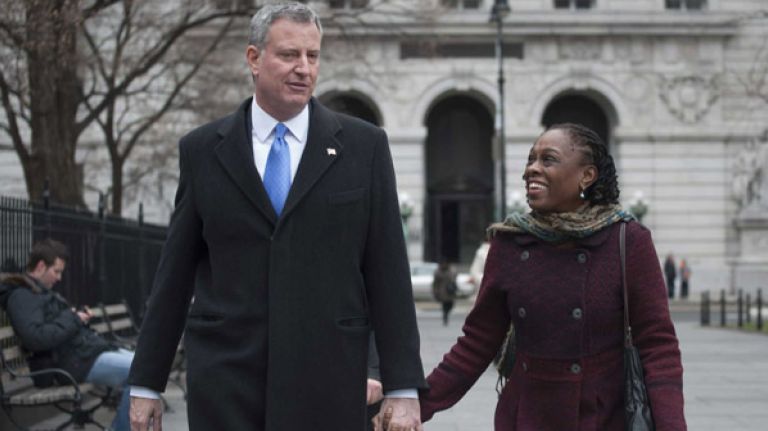 Inauguration is de Blasio's first chance to set administration's tone 1 Mayor-elect Bill de Blasio and his wife Chirlane McCray walk to City Hall after he announced five new appointments to his administration. (Dec. 31, 2013)