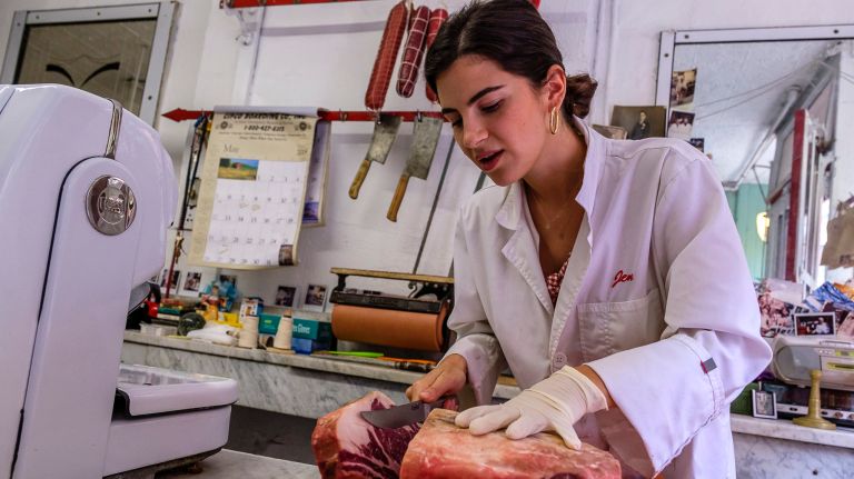 Workshops from 'Store Front' couple aim to document NYC's mom and pops 5 Prezioso hopes to boost the family butcher shop's business by offering personalized service.