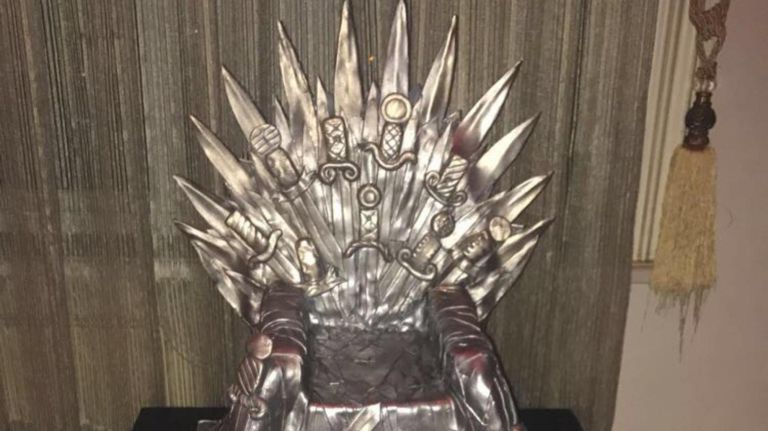 Jenn Evgenis, who designs sweets as part of Cake Pops By Jenn, crafted an Iron Throne cake that looked uncannily like the real thing.&nbsp;