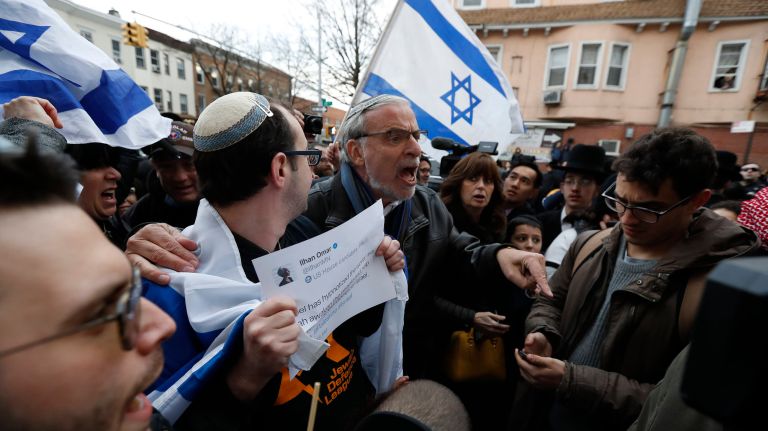 Councilman in anti-Palestine tweet flap could be removed from immigration committee 2 Dov Hikind, a member of the New York State Assembly, was among the supporters of Councilman Kalman Yeger.