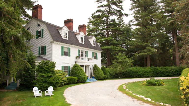 5 fall getaway spots to take in the foliage 4 The facade of Hampton Terrace, where you can take in the serene fall setting.