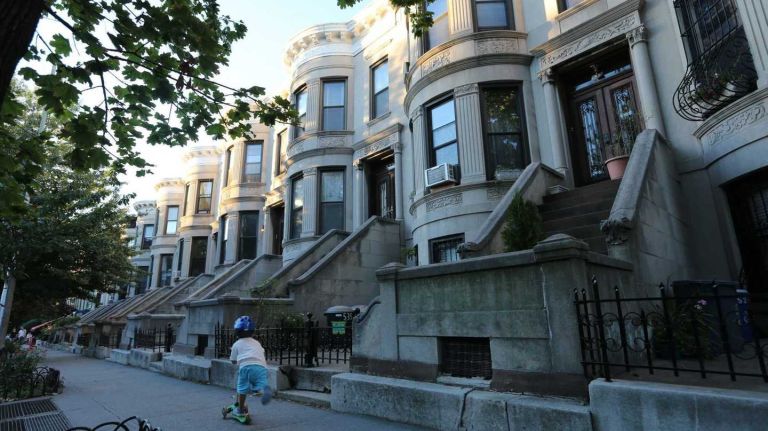 Brooklyn’s median income soared 14 percent since the recession, census data shows 1 Brooklyn's increasing income levels are stronger in areas like Park Slope, according to the Citizens' Committee for Children.