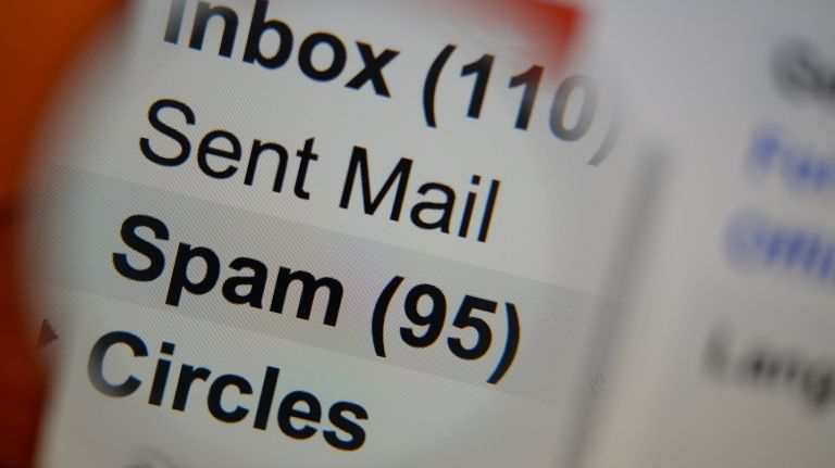 Internet-related gripes topped the list of the top 10 fraud complaints in 2016, according to a new list released by New York Attorney General Eric Schneiderman.