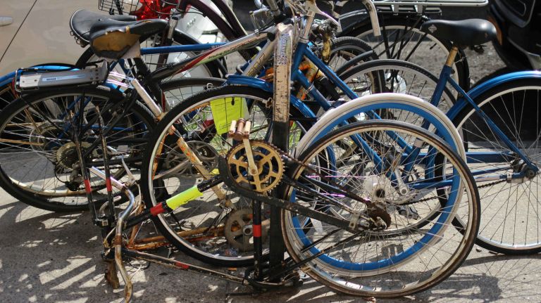NYC trying a new approach to influx of abandoned bicycles 1 The NYC Sanitation Department has proposed loosening three elements of its bike removal guildelines to address the growing abandoned bicycle issue.