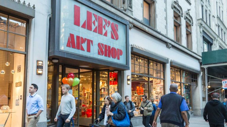 Lee's Art Shop, on West 57th Street in midtown, will close in the summer, according to reports.