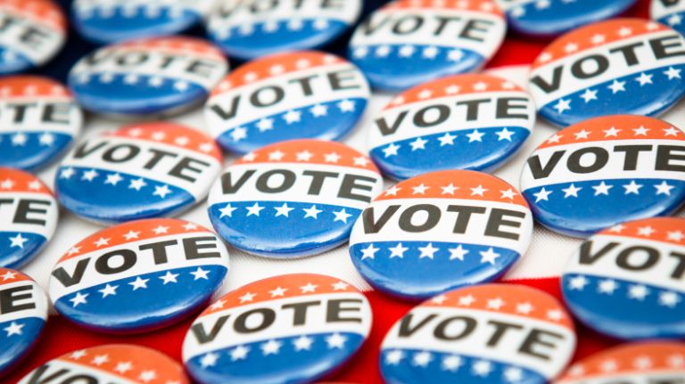 New Yorkers filed 40,883 voter applications online in ten days 1 oters must register by March 25 in order to cast ballots in the presidential primary on April 19.