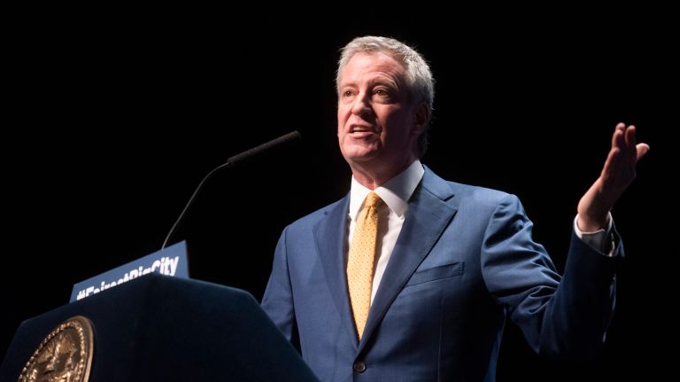 In an interview with CNN's Jake Tapper on Sunday, Mayor Bill de Blasio stopped short of endorsing Sen. Kirsten Gillibrand for president.