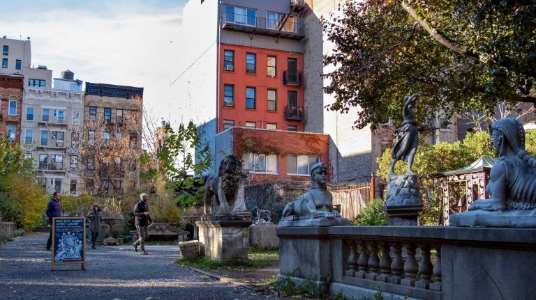 The Elizabeth Street Garden offers free community programming year-round.